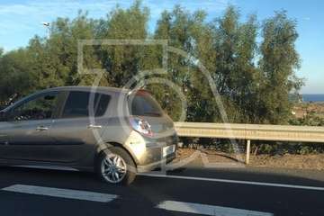 Un motorista se fractura una pierna en un accidente en la GC-1, a la altura de La Mareta (Foto TA)